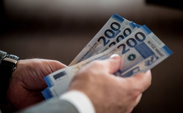 Müəllimlərin maaşlarına əlavələr edilməyə başlanılıb