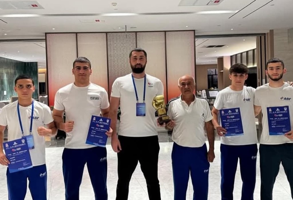 Naxçıvanın boksçuları Çində beynəlxalq turnirin qalibi olublar