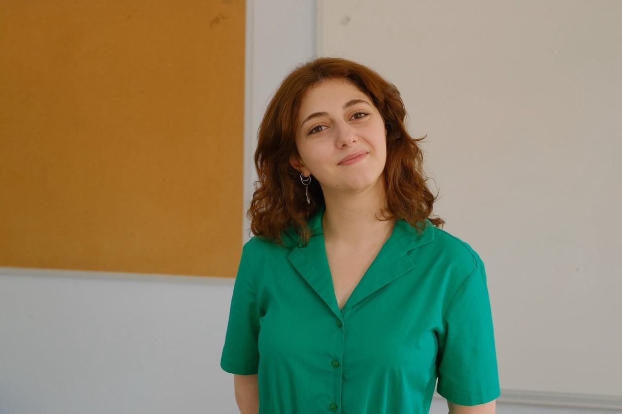 Məktəblər işə qəbulda portfolio tələb edir – Polşada çalışan azərbaycanlı müəllim