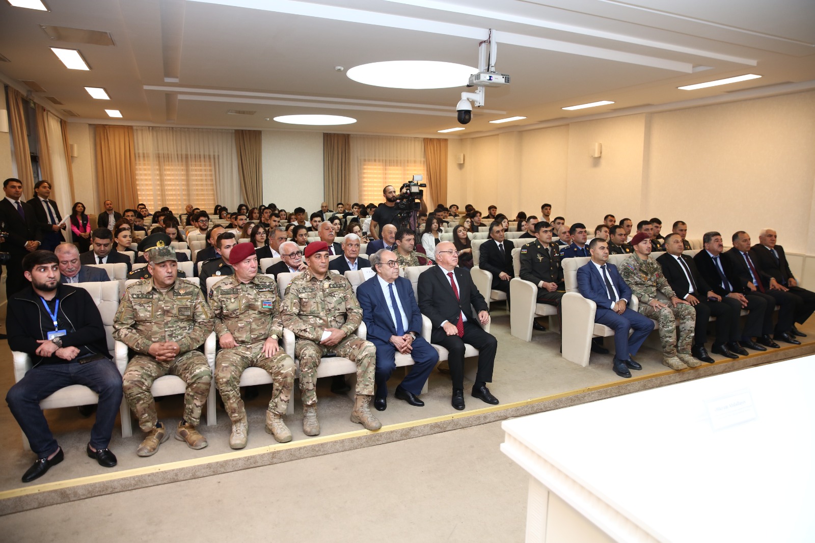ADPU-da “Azərbaycan - müharibənin qalibi, sülhün müəllifi” mövzusunda konfrans keçirilib
