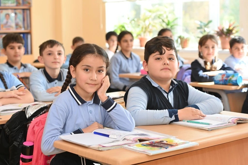 Bakı məktəbləri üzrə 4 063 şagirdin yerdəyişmə sorğusu yerləşdirilib