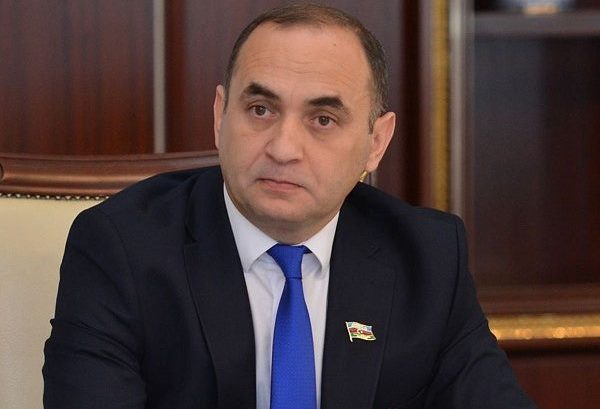 Deputat: Özəl məktəblərdə təhsil haqları olduqca yüksəkdir
