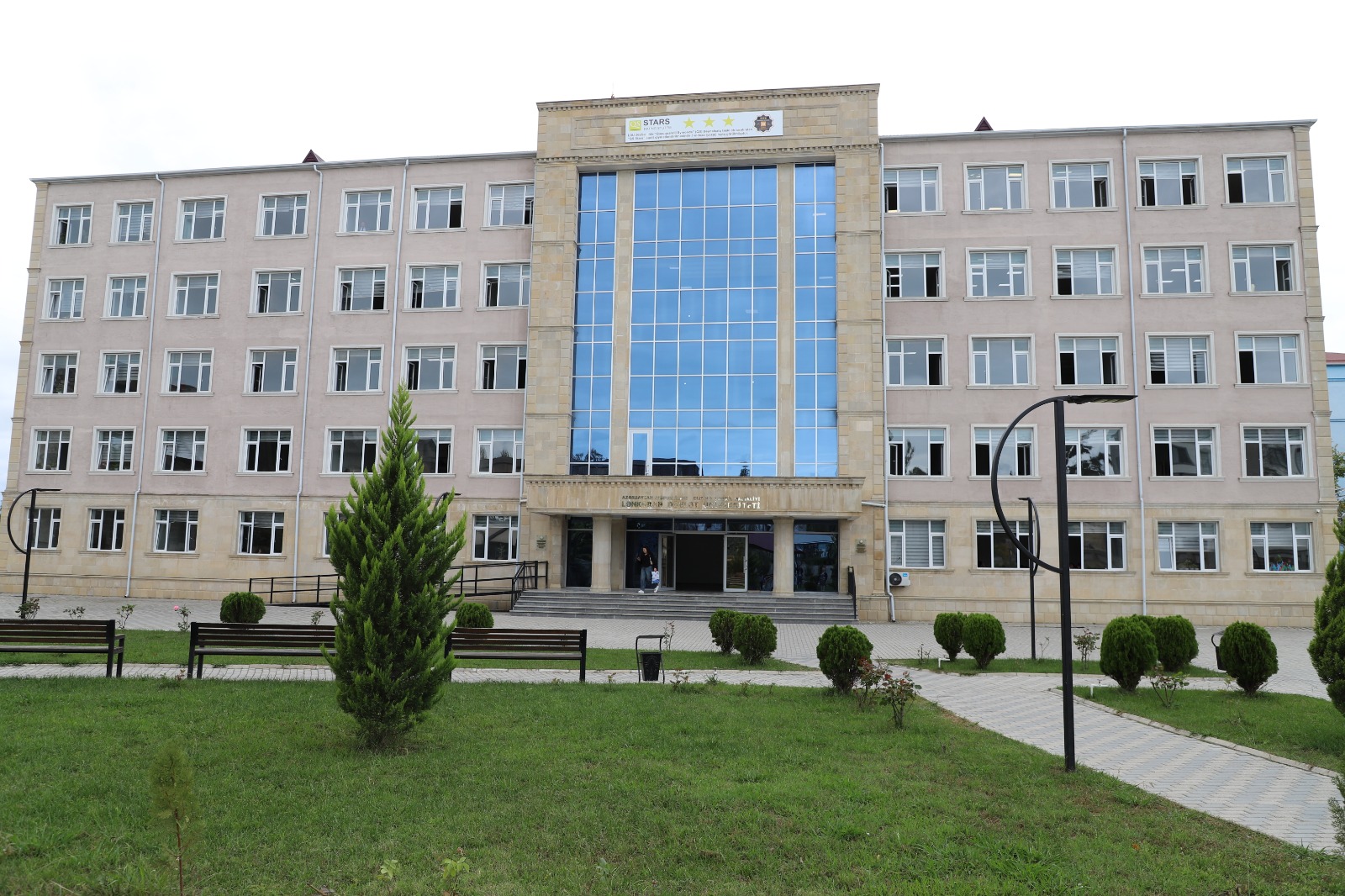LDU-nun baytarlıq klinikasının tikintisi yekunlaşmaq üzrədir