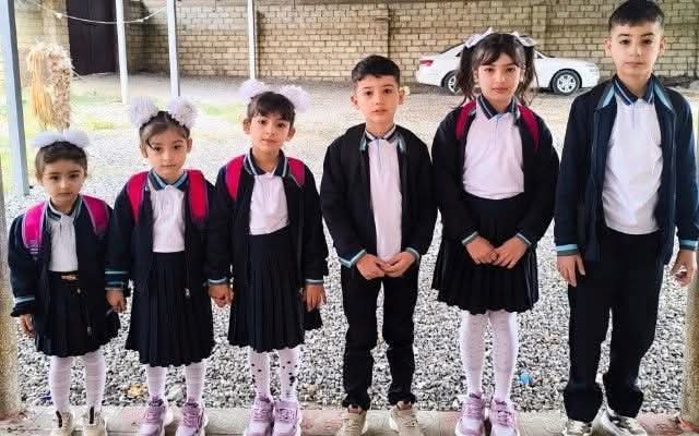 Zərdabda müəllimin məktəbə yola düşən 6 övladı – FOTO