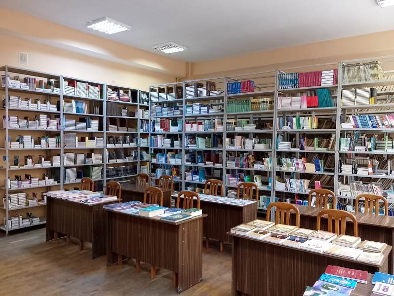 ADPU-nun yeni oxu zalı açılıb