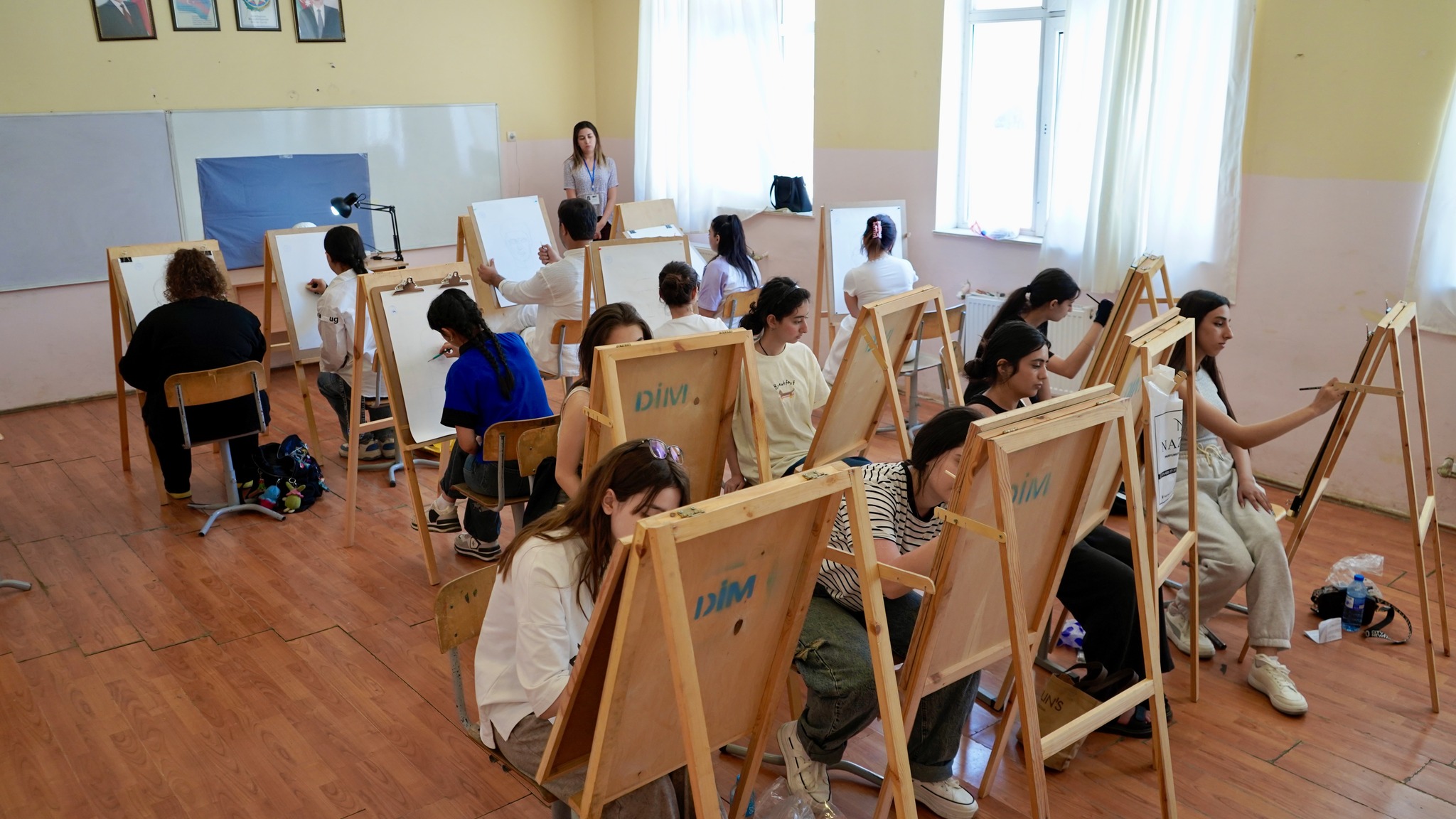 DİM təsviri sənəti seçən abituriyentlərin müraciətlərinə baxacaq