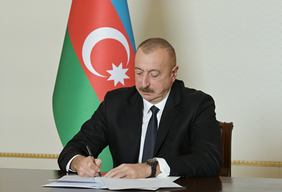 Tələbələrin və doktorantların təqaüdlərinin məbləği artırıldı – SƏRƏNCAM