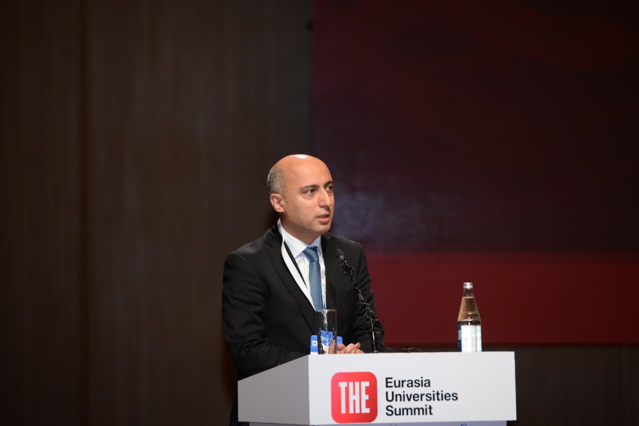 Nazir: Hər kəs ali təhsil ala bilər, amma müəyyən meyarlar olmalıdır