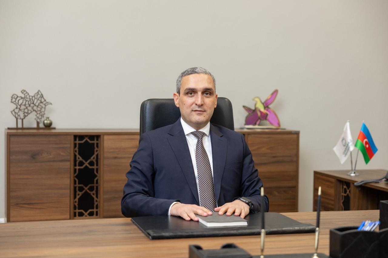 Qarabağ Universiteti ailəsinə xoş gəldiniz! – Şahin Bayramov gəncləri təbrik edib