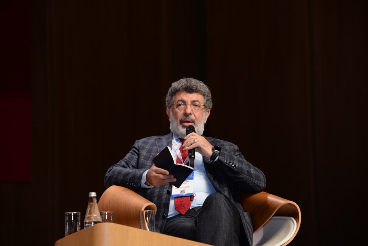 Olgun Çiçek: Ali məktəblərin rəqabətdən əməkdaşlığa keçidi vacibdir