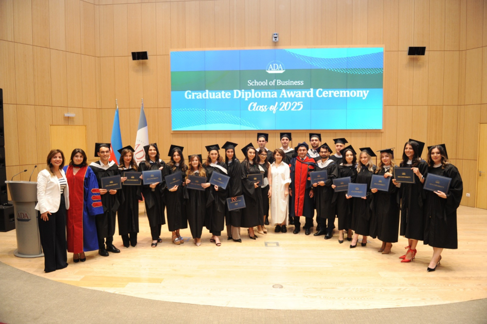 İtaliya-Azərbaycan Universitetinin ilk tələbələri məzun oldular