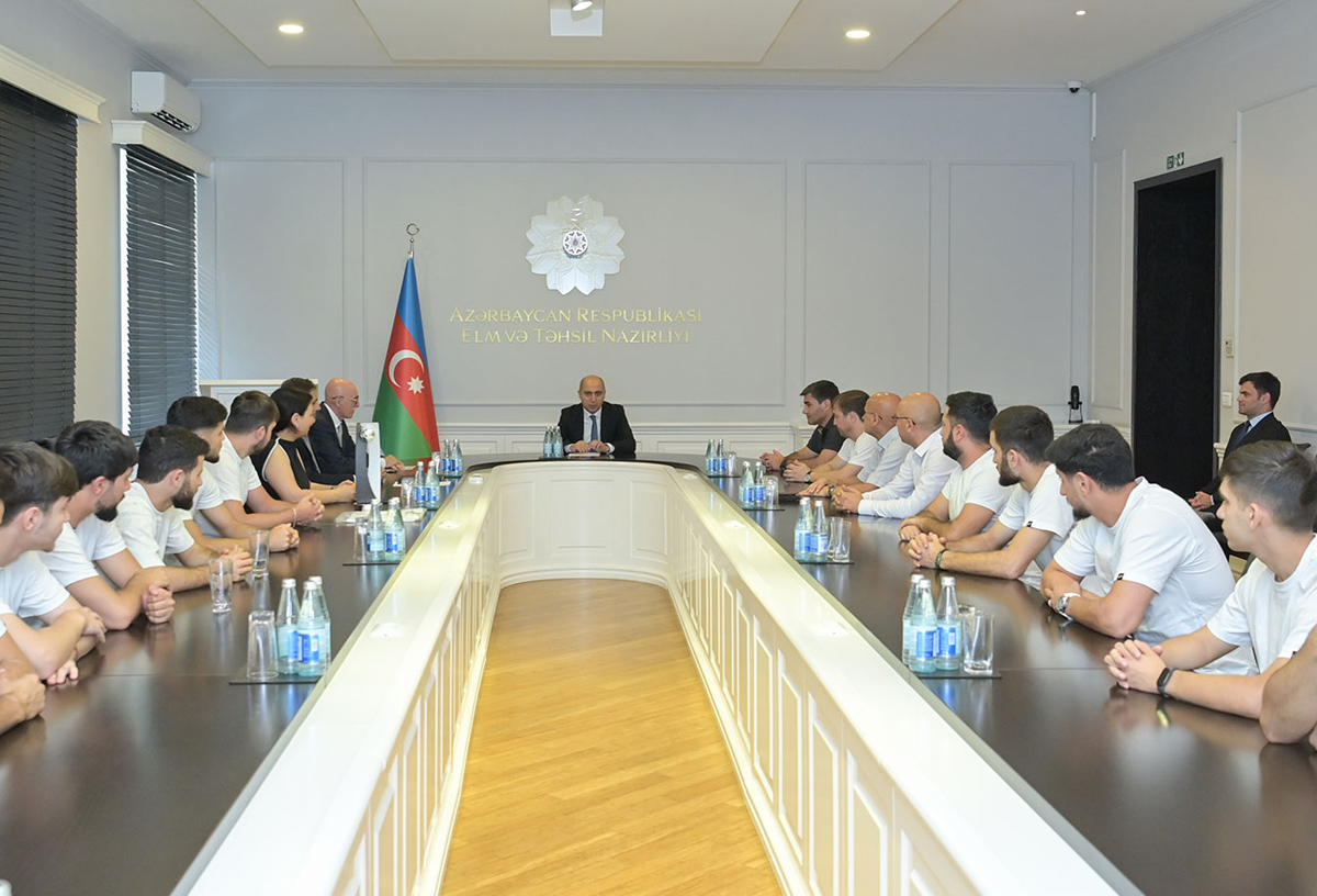 Avropa Universitetləri Futzal Çempionatının qalibi olan komanda ilə görüş keçirilib